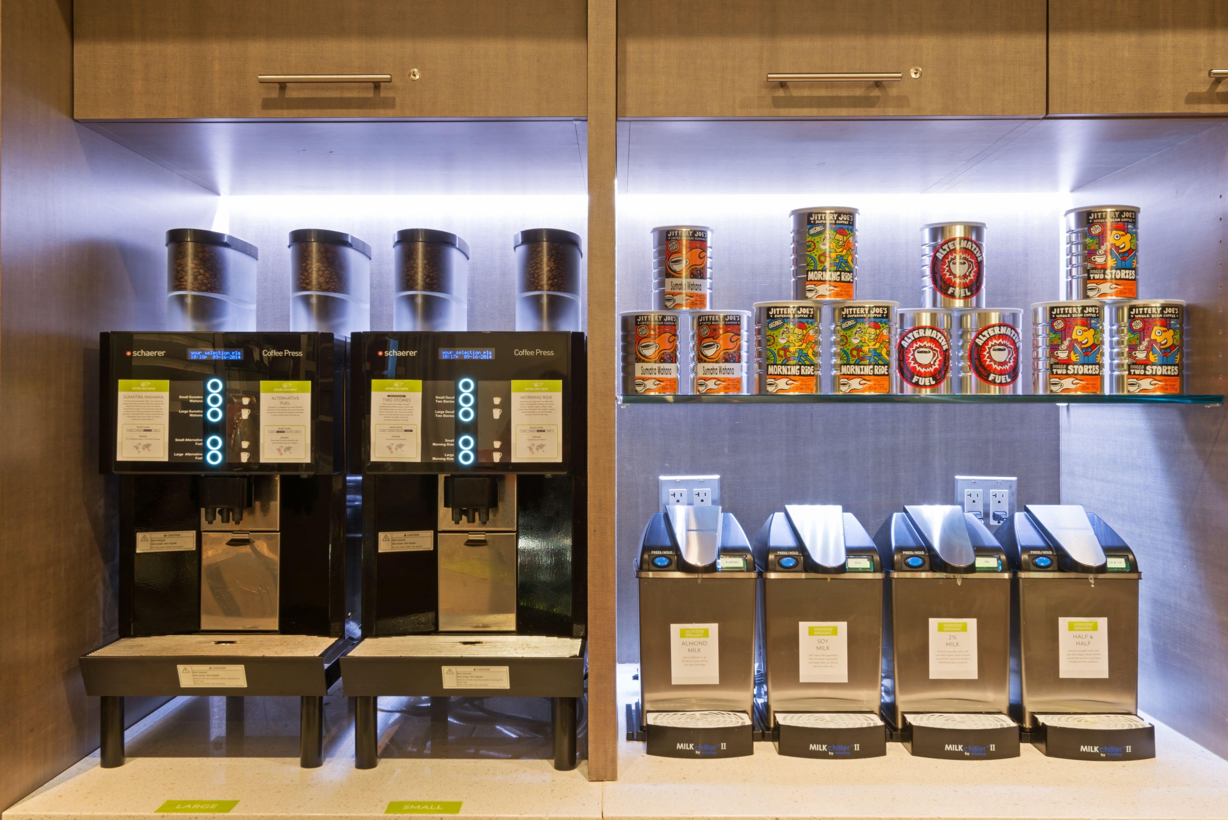 Even Hotel Norwalk By Ihg Bagian luar foto