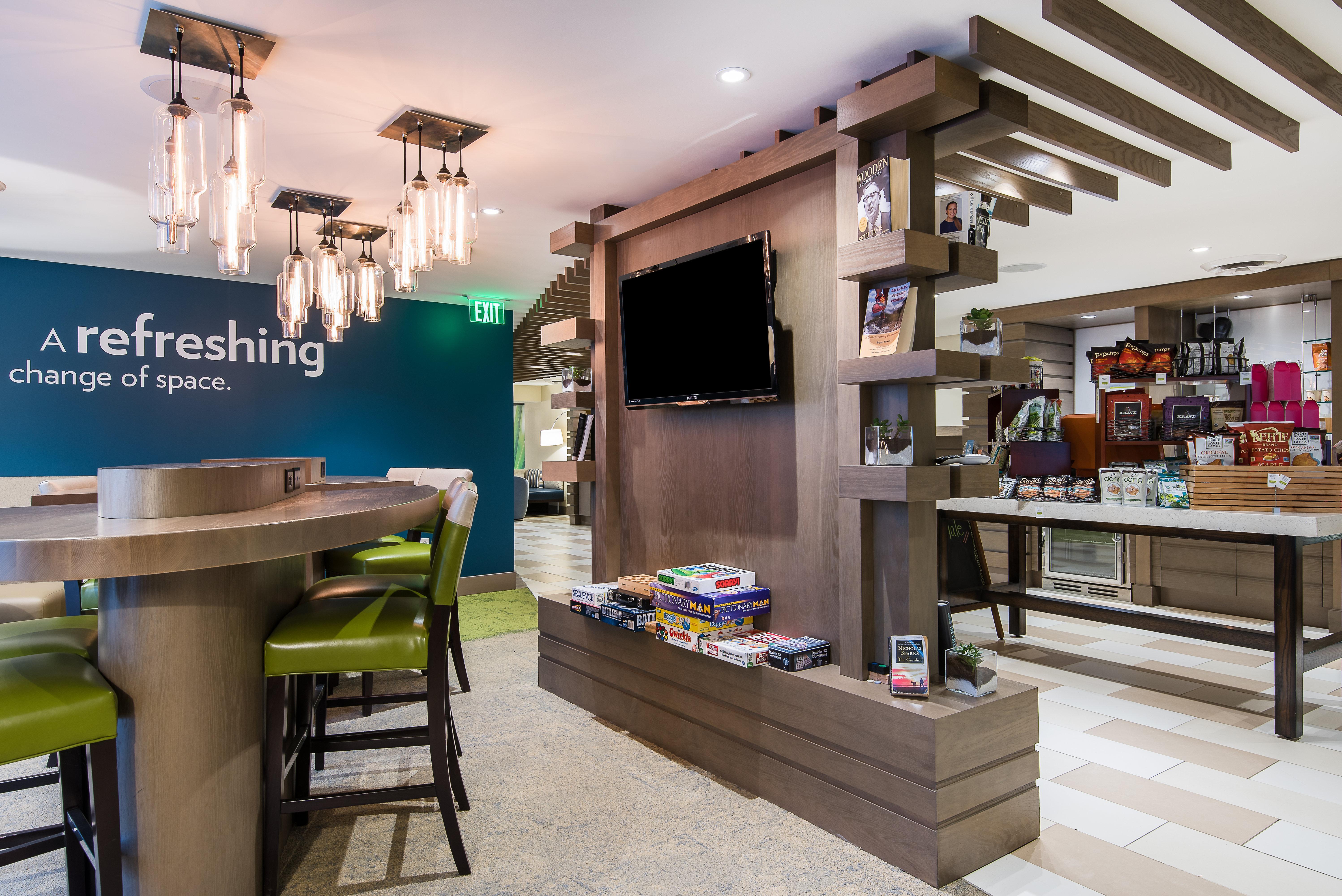 Even Hotel Norwalk By Ihg Bagian luar foto